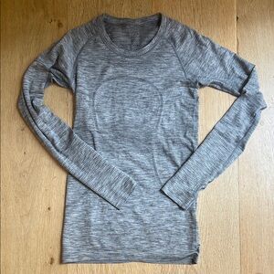 lululemon athletica Gray Long Sleeve Top